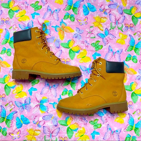 WOMENS TIMBERLAND WATERPROOF 6” TAN BOOTS